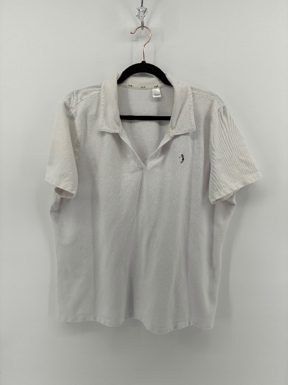 MASSIVE $10 SALE Liz Golf White Short Sleeve Crew Neck Tee